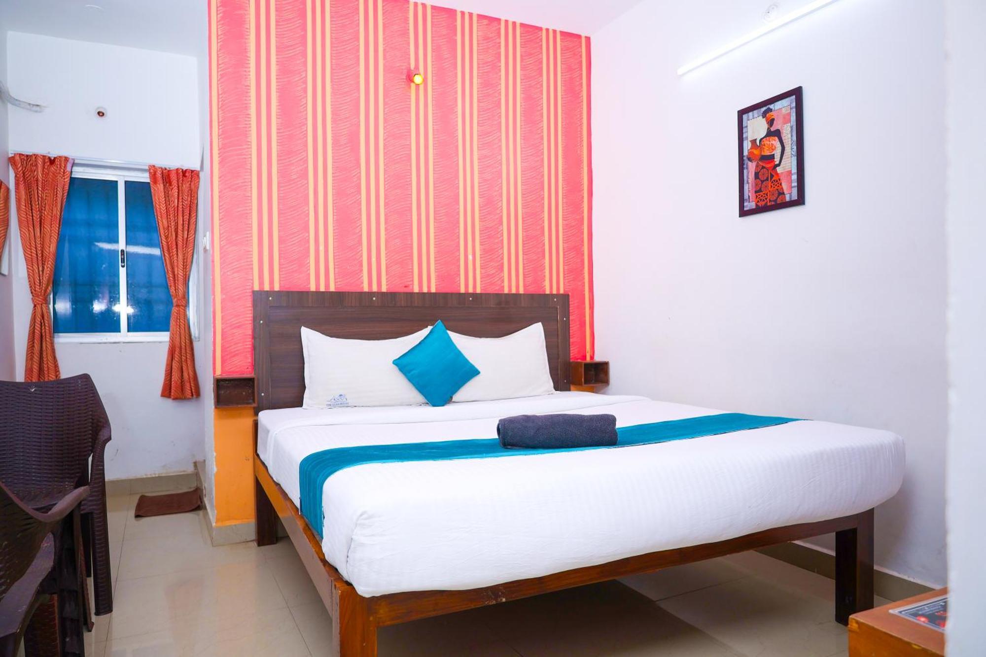 The Club House Hotel Pondicherry Bagian luar foto